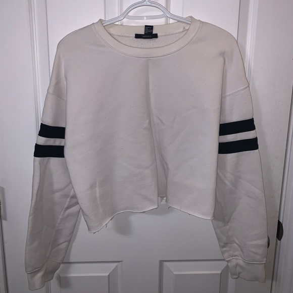 2 cropped tops for $20 - Picture 4 of 4